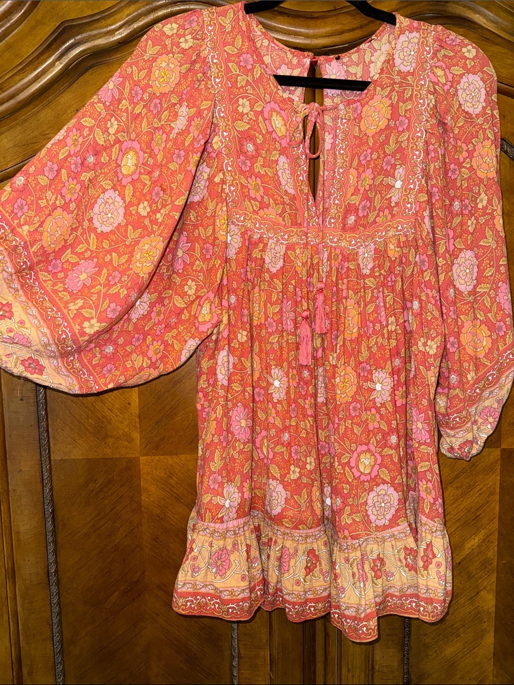 Women’s Coral Floral Peasant Blouse with Balloon Sleeves